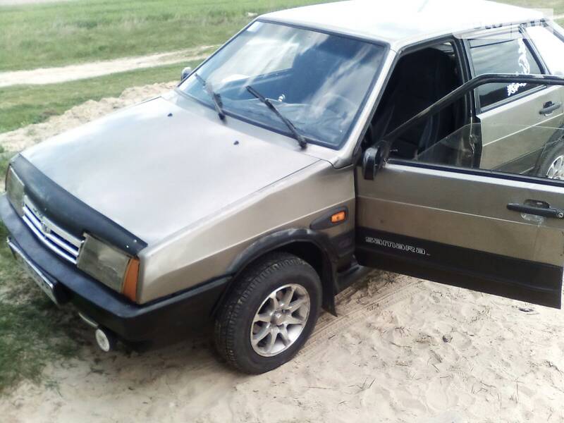 Хэтчбек ВАЗ / Lada 2109 2002 в Заречном