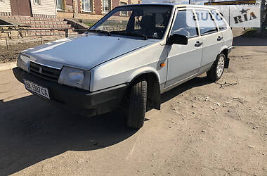 Хэтчбек ВАЗ / Lada 2109 2004 в Лысянке