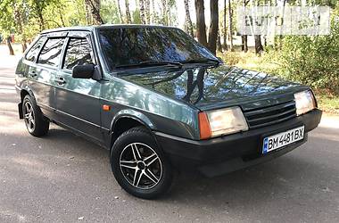 Хэтчбек ВАЗ / Lada 2109 2005 в Ахтырке