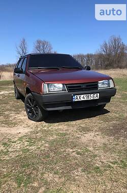 Хэтчбек ВАЗ / Lada 2109 1988 в Лозовой