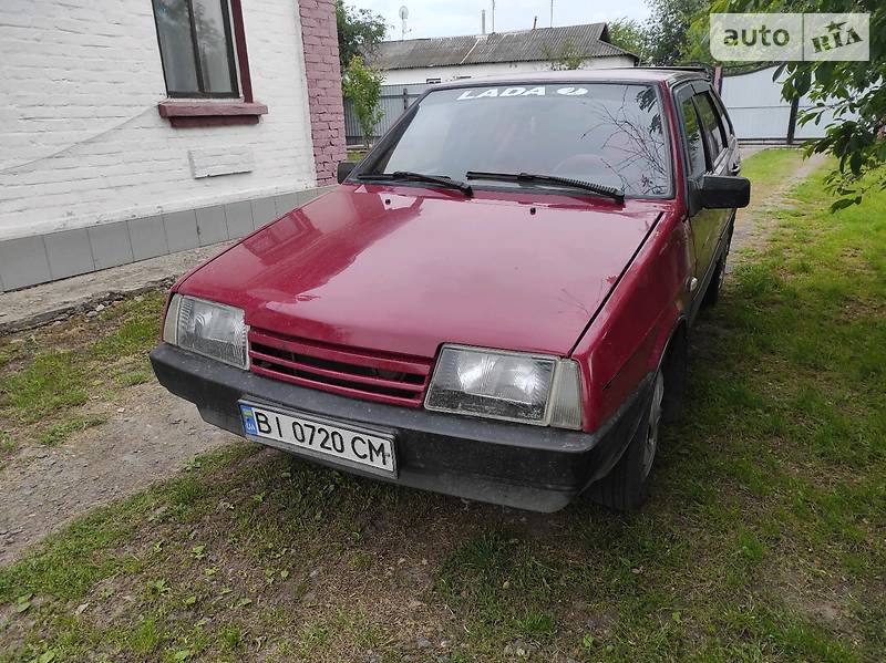 Хэтчбек ВАЗ / Lada 2109 2004 в Лубнах