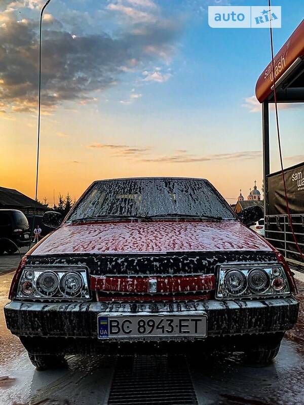 Хэтчбек ВАЗ / Lada 2109 1992 в Городке