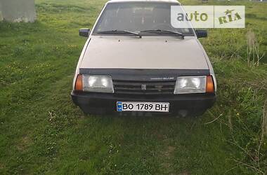 Хэтчбек ВАЗ 2109 2002 в 