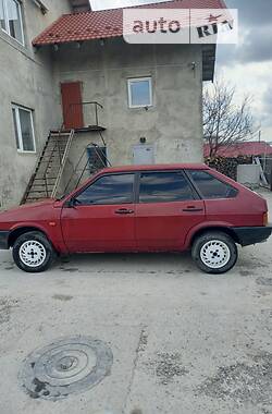 Хэтчбек ВАЗ / Lada 2109 1990 в Городенке