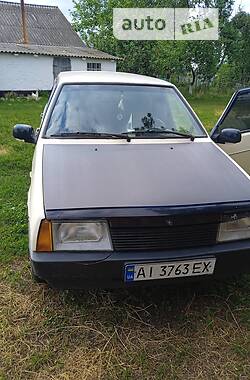 Хэтчбек ВАЗ / Lada 2109 1998 в Володарке