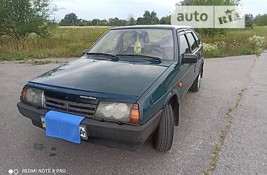 Хэтчбек ВАЗ / Lada 2109 2004 в Кагарлыке