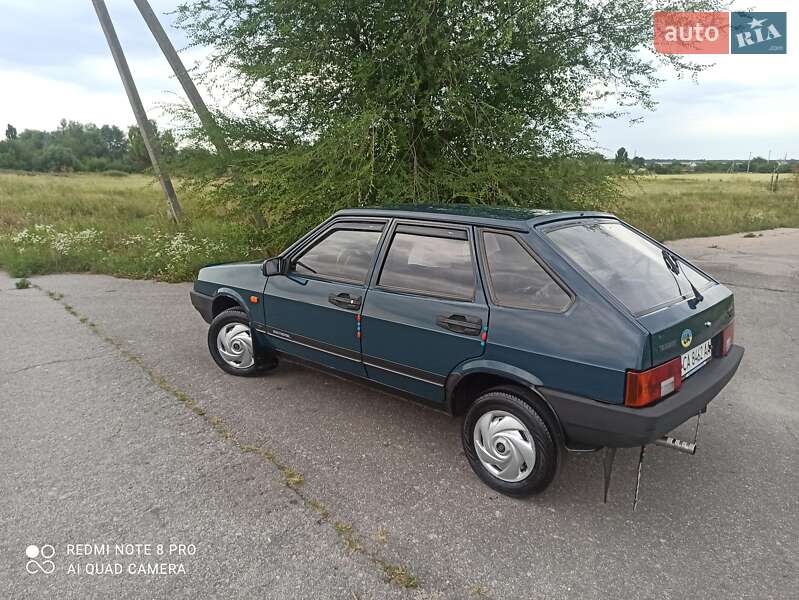 Хэтчбек ВАЗ / Lada 2109 2004 в Кагарлыке