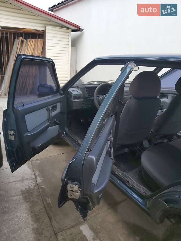 Хетчбек ВАЗ / Lada 2109 2005 в Дніпрі фото 5 Хетчбек ВАЗ / Lada 2109 2005 в Дніпрі