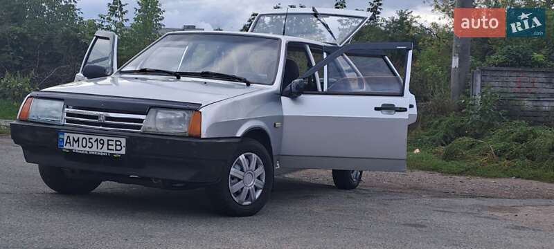 Хэтчбек ВАЗ / Lada 2109 1991 в Чернигове