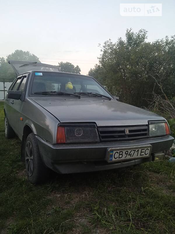Хэтчбек ВАЗ / Lada 2109 2000 в Прилуках