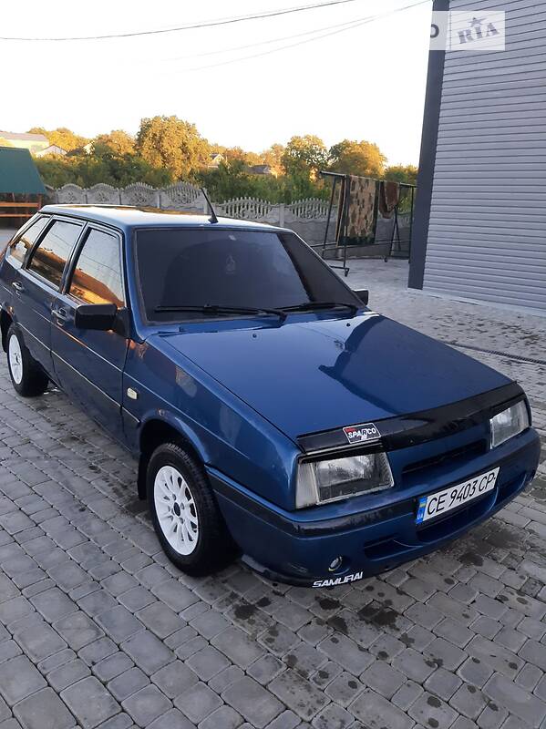 Хетчбек ВАЗ / Lada 2109 1998 в Чернівцях