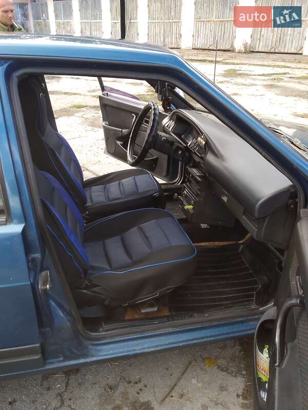 Хэтчбек ВАЗ / Lada 2109 1997 в Звягеле