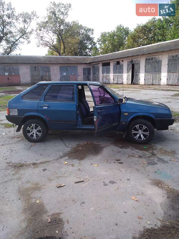 Хэтчбек ВАЗ / Lada 2109 1997 в Звягеле