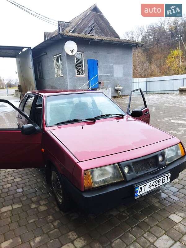 Хэтчбек ВАЗ / Lada 2109 1992 в Коломые