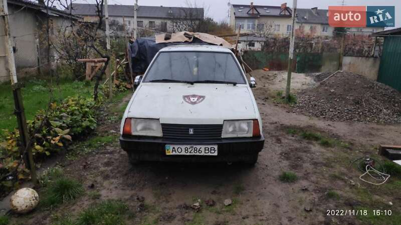Хетчбек ВАЗ / Lada 2109 1998 в Ужгороді
