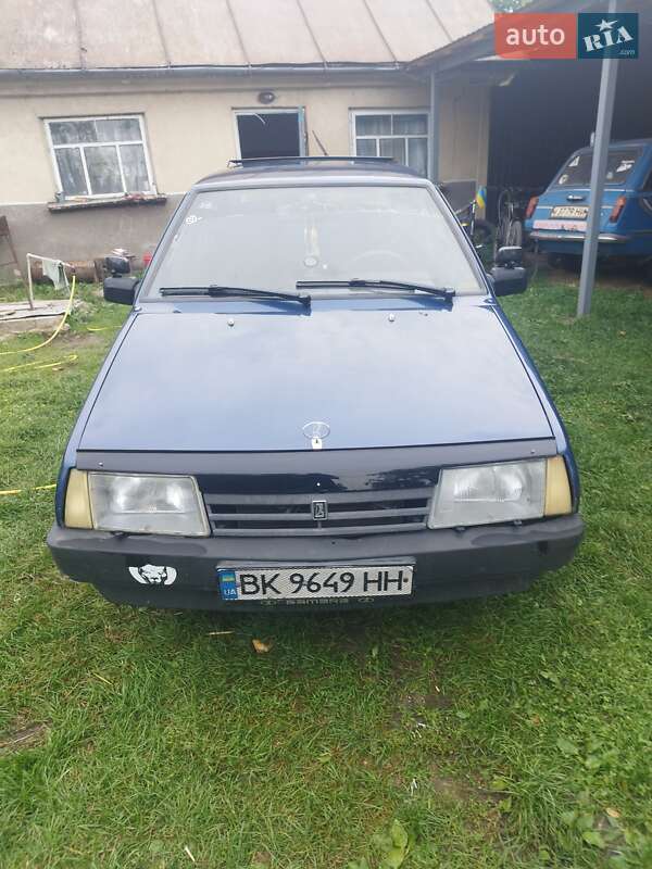 Хетчбек ВАЗ / Lada 2109 2004 в Дубні