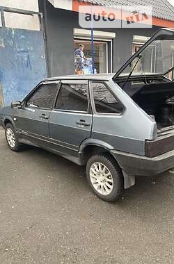 Хэтчбек ВАЗ / Lada 2109 2001 в Полтаве