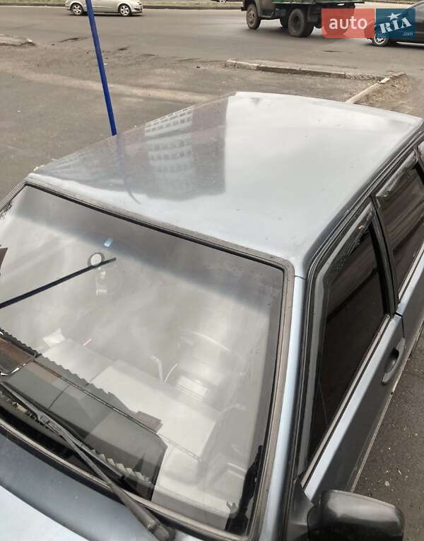 Хэтчбек ВАЗ / Lada 2109 2001 в Полтаве