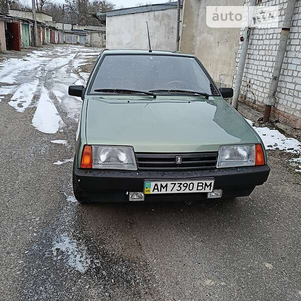 Хэтчбек ВАЗ / Lada 2109 2008 в Житомире