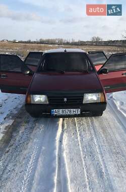 Хэтчбек ВАЗ 2109 1992 в 