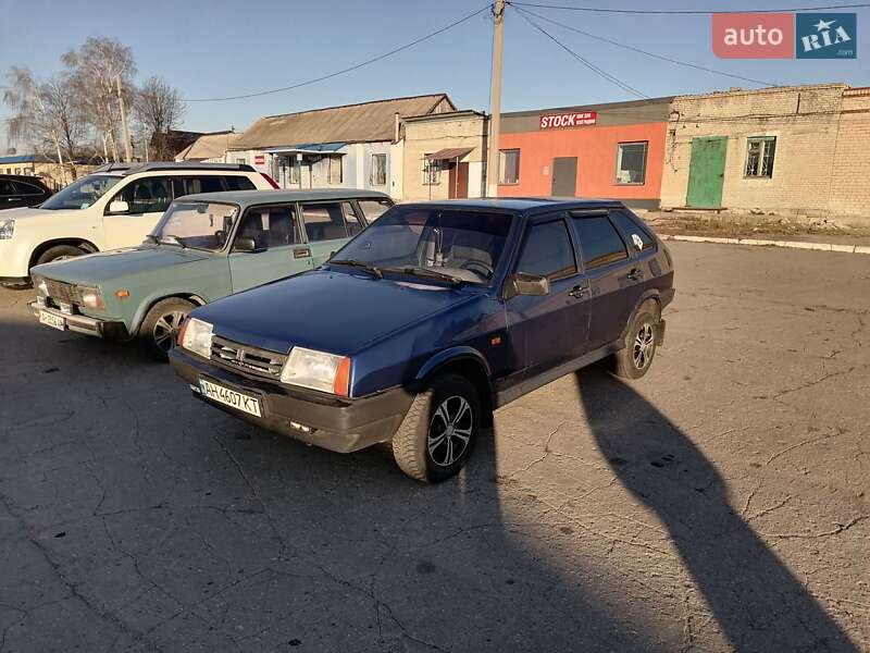 Хэтчбек ВАЗ / Lada 2109 2008 в Покровске
