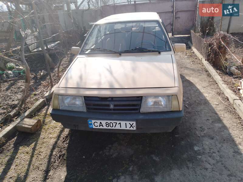 Хэтчбек ВАЗ / Lada 2109 1987 в Звенигородке