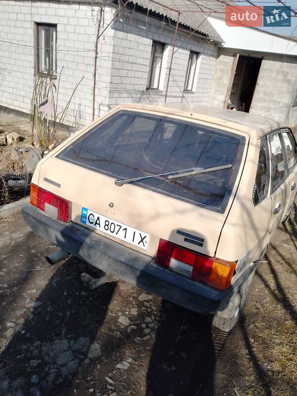 Хэтчбек ВАЗ / Lada 2109 1987 в Звенигородке