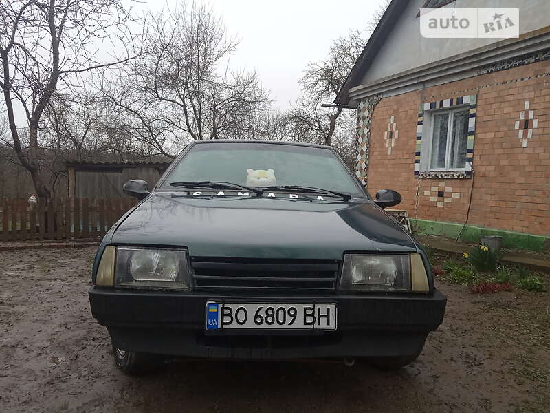 Хэтчбек ВАЗ / Lada 2109 2001 в Дунаевцах