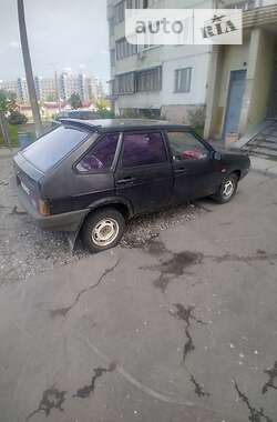 Хэтчбек ВАЗ 2109 1992 в 