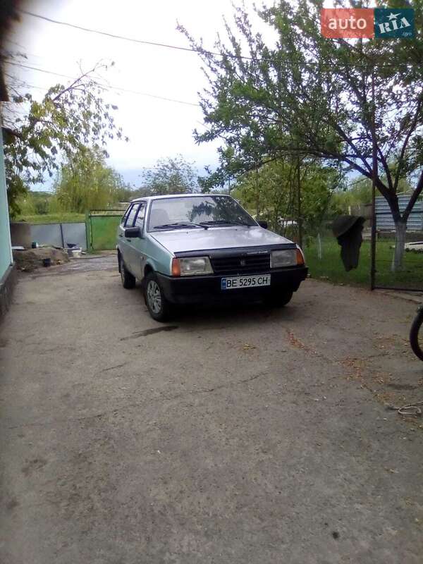 Хэтчбек ВАЗ / Lada 2109 2001 в Арбузинке
