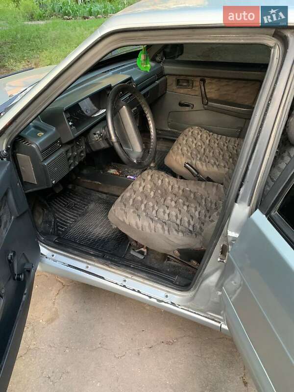 Хэтчбек ВАЗ / Lada 2109 2002 в Киеве