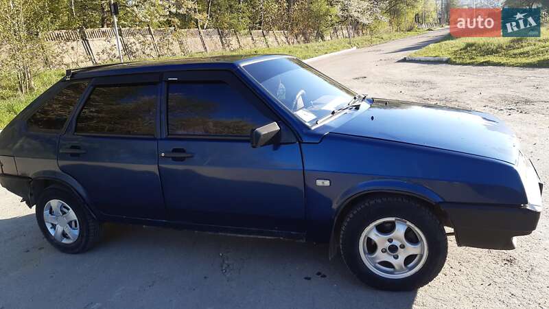 Хэтчбек ВАЗ / Lada 2109 2004 в Бориславе