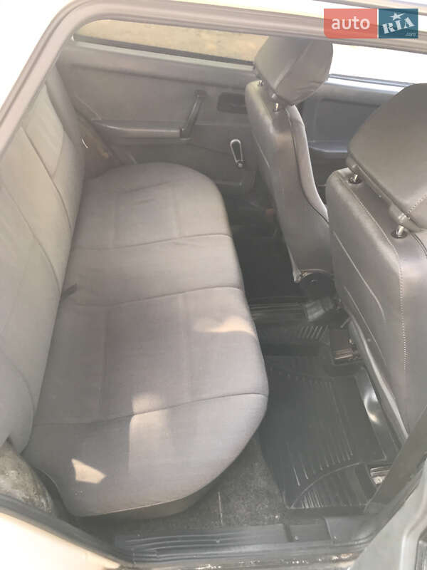 Хэтчбек ВАЗ / Lada 2109 1989 в Люботине