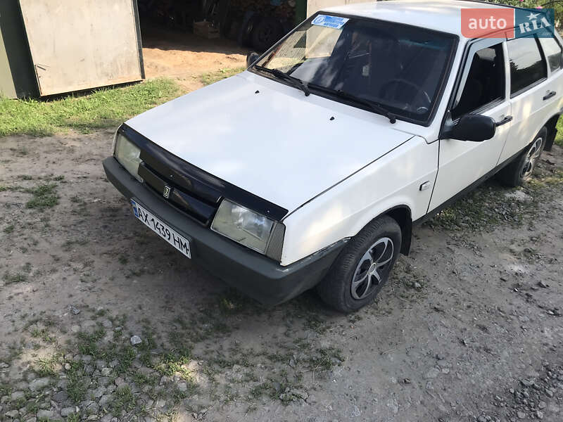 Хэтчбек ВАЗ / Lada 2109 1989 в Люботине