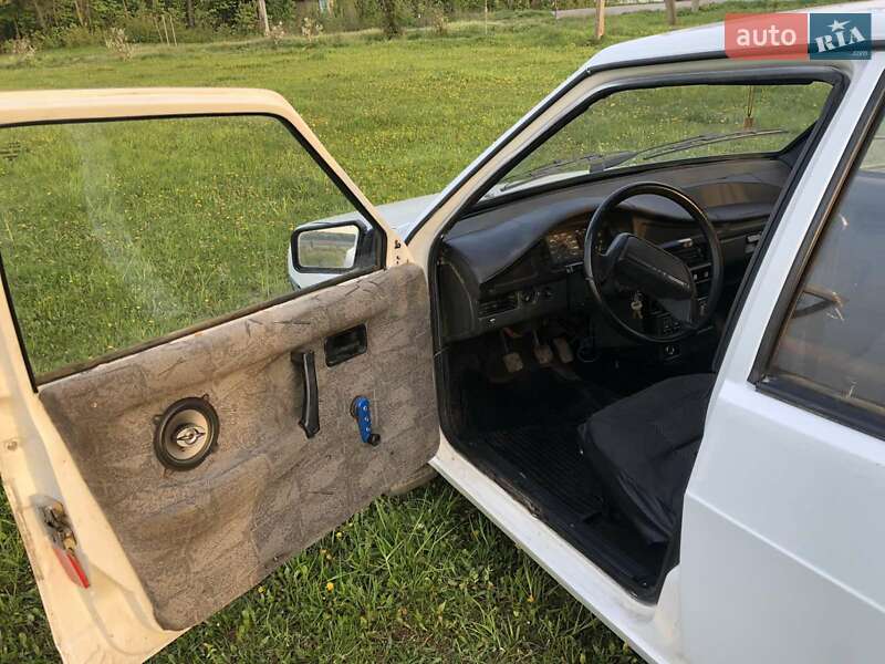 Хэтчбек ВАЗ / Lada 2109 1987 в Казатине