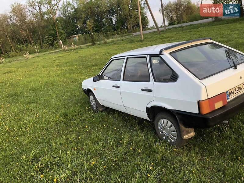 Хэтчбек ВАЗ / Lada 2109 1987 в Казатине