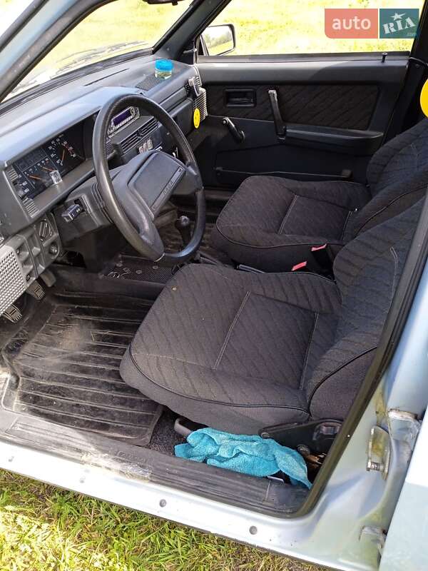 Хетчбек ВАЗ / Lada 2109 2004 в Первомайську