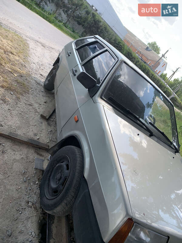 Хетчбек ВАЗ / Lada 2109 2005 в Вінниці