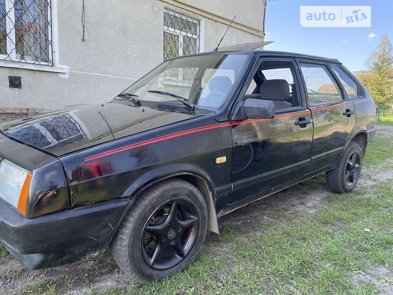 Хэтчбек ВАЗ 2109 1990 в 