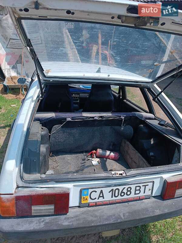 Хэтчбек ВАЗ / Lada 2109 1993 в Каневе