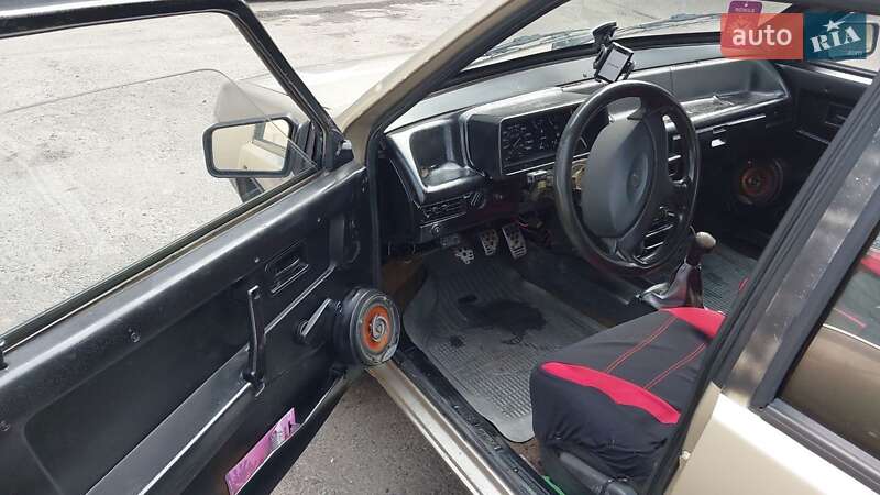 Хэтчбек ВАЗ / Lada 2109 1988 в Харькове
