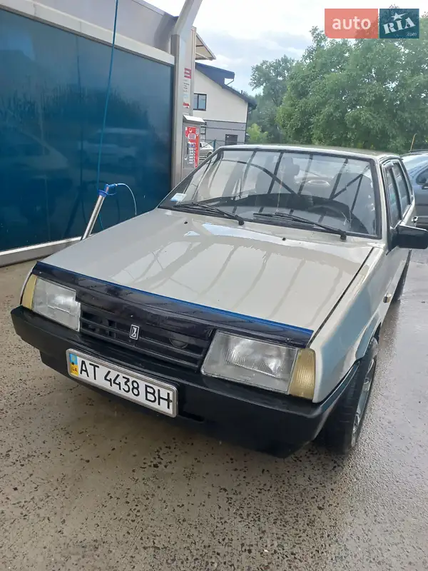 ВАЗ / Lada 2109