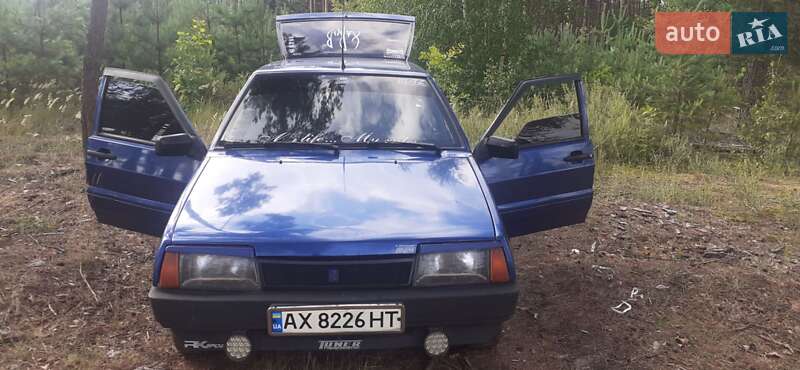 Хэтчбек ВАЗ 2109 2002 в 