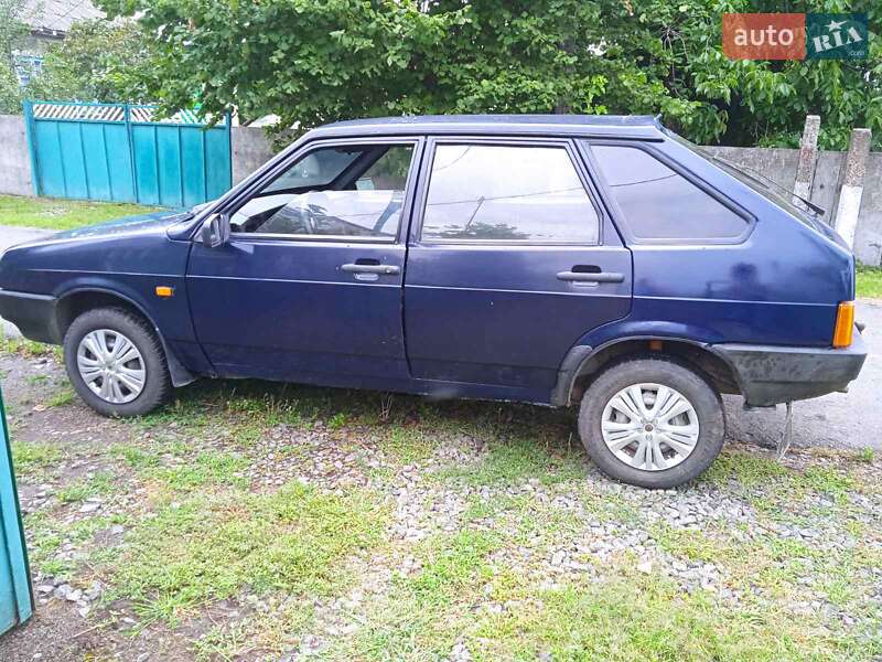 Хэтчбек ВАЗ / Lada 2109 2005 в Новоархангельске фото 4 Хэтчбек ВАЗ / Lada 2109 2005 в Новоархангельске