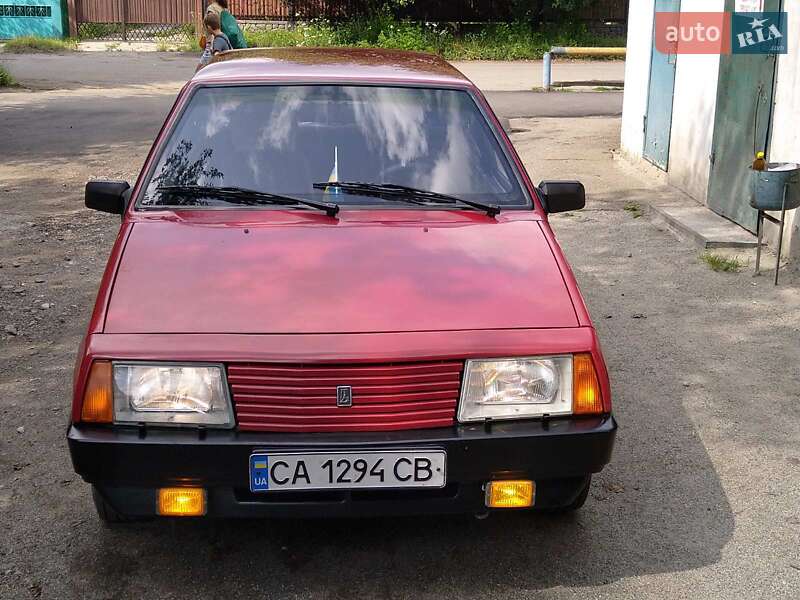 Хэтчбек ВАЗ / Lada 2109 1989 в Ватутино