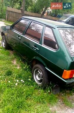 Хэтчбек ВАЗ / Lada 2109 2002 в Кропивницком