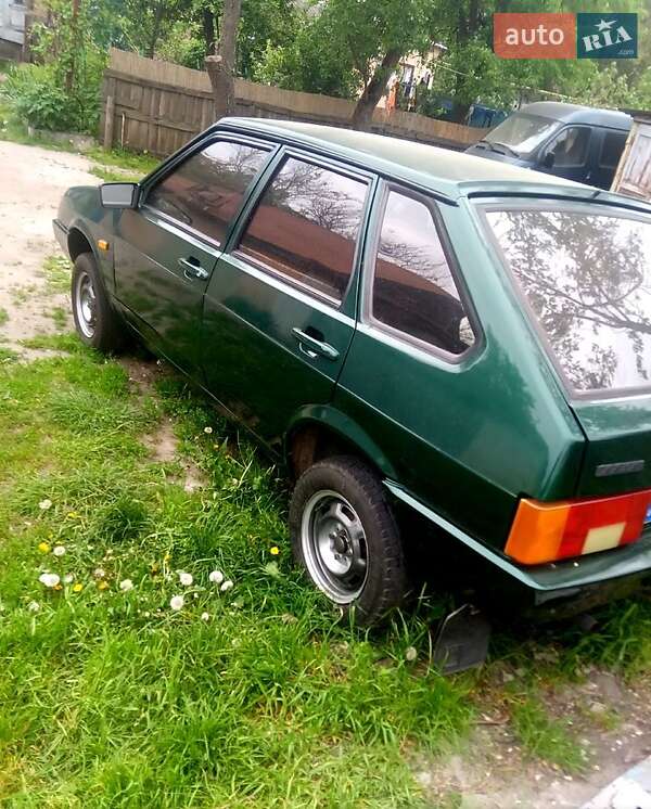 Хэтчбек ВАЗ / Lada 2109 2002 в Кропивницком