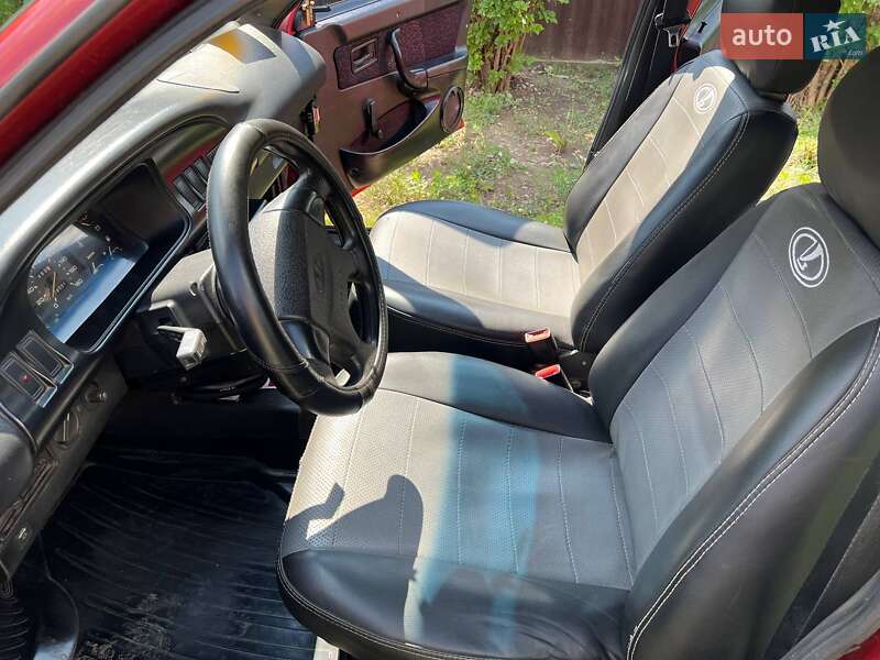 Хэтчбек ВАЗ / Lada 2109 1998 в Кривом Роге фото 15 Хэтчбек ВАЗ / Lada 2109 1998 в Кривом Роге