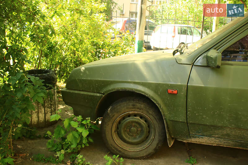 Хэтчбек ВАЗ / Lada 2109 2006 в Киеве фото 4 Хэтчбек ВАЗ / Lada 2109 2006 в Киеве