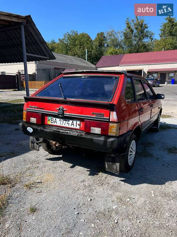 Хэтчбек ВАЗ / Lada 2109 1991 в Лысянке
